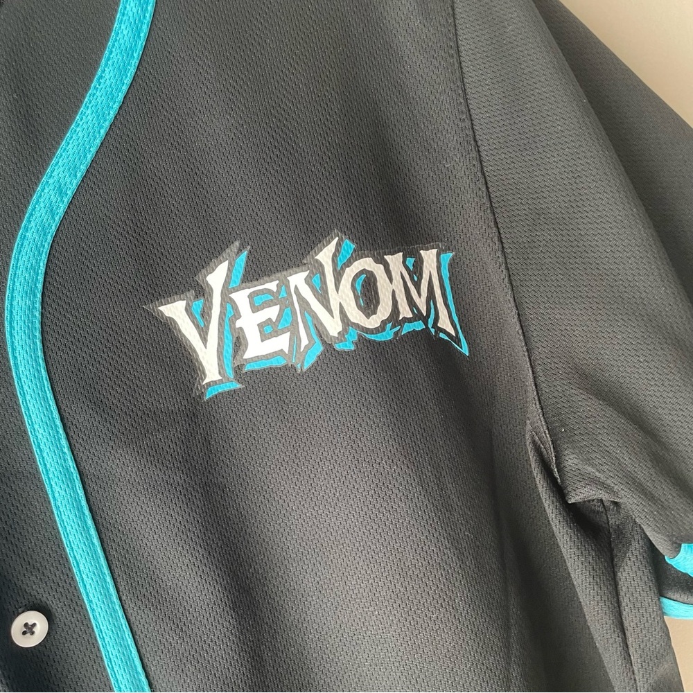 ‼️Coming Soon‼️ Venom Graphic Baseball Jersey - Picture 4 of 7